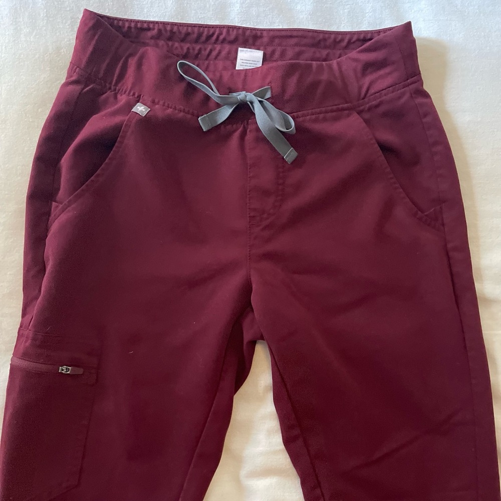Figs Zamora Joggers Burgundy XS